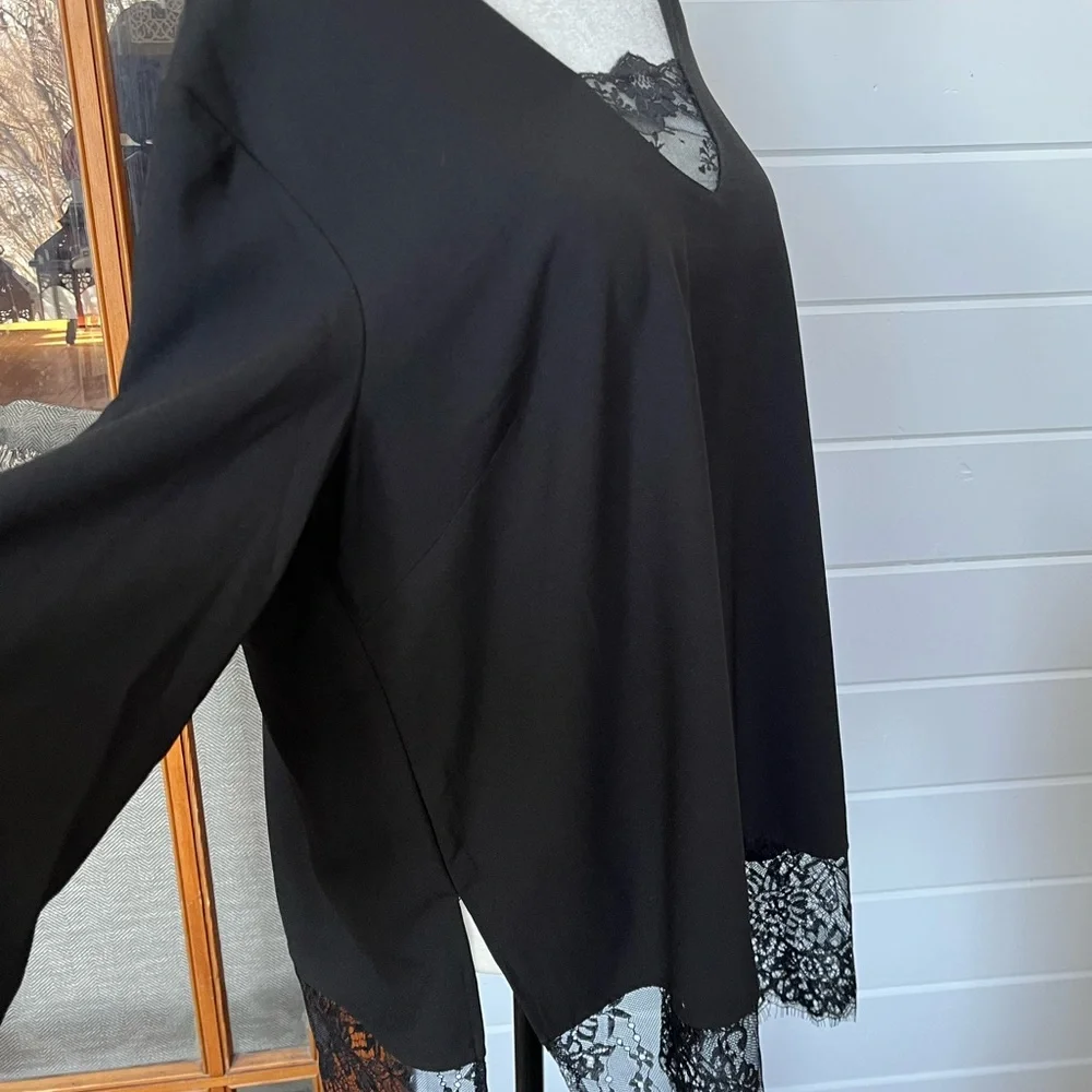 🆕 Zoe & Phoebe Black Long-sleeved blouse w/ lace detailing at top & bottom, NWT - Picture 5 of 12